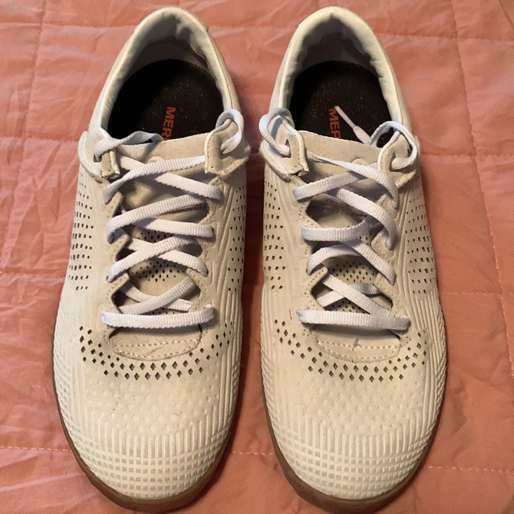 Merrill off white suede sneakers